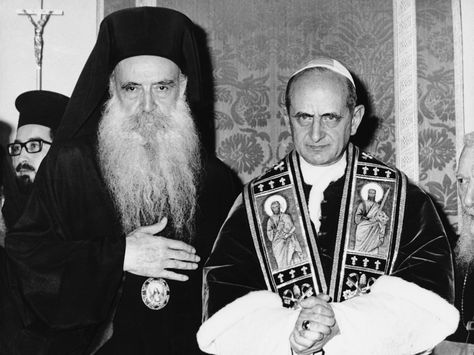 Pope Paul VI and Patriarch Athenagoras of Constantinople in Jerusalem, that was controlled by Jordan at the time. A historic meeting on January 8,1964, on the Mount of Olives, marking the first meeting between leaders of Eastern and Western churches since the Great Schism of 1054. Pope Vestment, Pope Paul Vi, St Pope John Paul Ii, Pope Saint John Paul Ii, Harry Truman, Mount Of Olives, Pope John Paul Ii, Church History, Eastern Orthodox