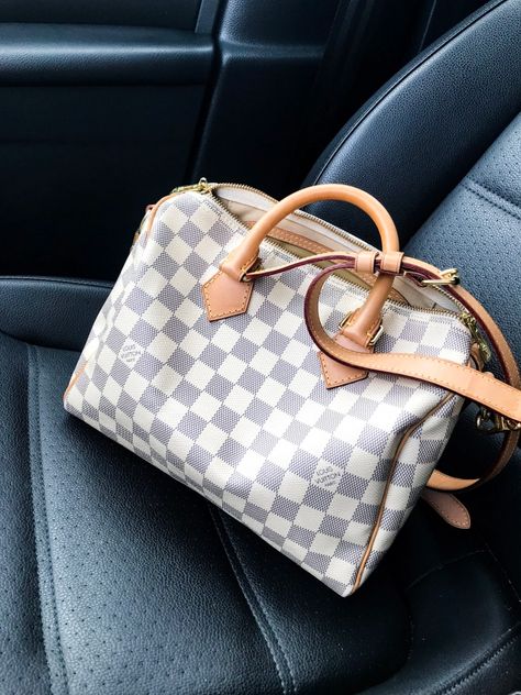 Louis Vuitton Speedy 25 Bandouliere, Τσάντες Louis Vuitton, Speedy 25 Bandouliere, Louis Vuitton Handbags Speedy, Vintage Louis Vuitton Handbags, Sac Louis Vuitton, White Louis Vuitton, Big Handbags, Louis Vuitton Speedy 35