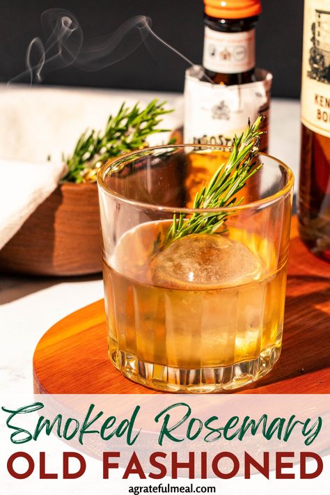 Rosemary Whiskey Cocktail, Cocktail With Rosemary Simple Syrup, Smoky Cocktails Drink Recipes, Rosemary Bourbon Cocktail, Smoked Rosemary Cocktail, Smoked Old Fashioned Recipes Cocktail, Unique Old Fashioned Cocktail, Smoked Bourbon Cocktail, Rosemary Drinks Cocktails