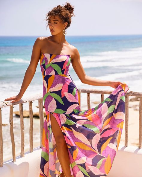 New vacation outfit 😍All For Her Maxi Dress Navy Multi #sageandpaige Cabo San Lucas Wedding Guest Outfits, Beach Guest Wedding Dress, Beach Evening Outfit, Beach Chic Outfit Wedding Guest, Beach Formal Wedding Guest, Beach Wedding Guest Outfit, Red Dress Day, Casual Playsuit, Rompers Dressy