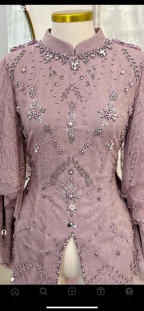 Kebaya Payet Modern, Payet Leher Kebaya, Dress Kebaya Hijab, Inspirasi Payet Leher, Model Payet Leher, Payet Dada, Payet Leher, Motif Payet, Pola Payet