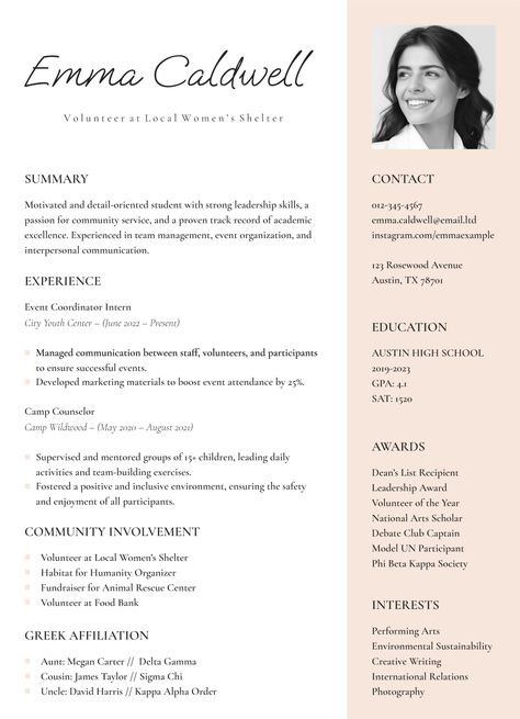 An easy-to-edit resume template for Google Docs. 2025 Blessings, Academic Cv, Resume Template Download, High School Resume, Sorority Resume, College Resume, Free Resume Template Download, Resignation Letters, Free Resume Templates