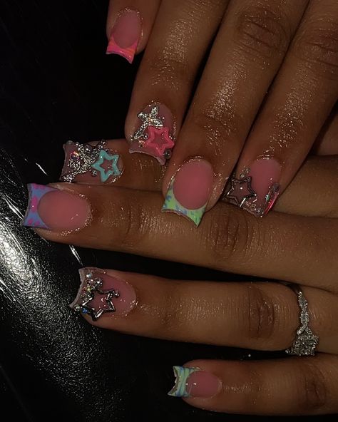 Simple freestyle 😍 Haven’t booked THE nail goddesss yet 😱and want me to slay your nails 💕!? Don’t miss out this month! Booking Link is in my bio #goddesssnailss #memphisnailtech #valentinobeautypure #memphisnails #memphisnailtechs #longnails #coffinnails #memphisnailshop #freestylenailset #fullset #trendingnailsets #blacknailtech #tiktok #viral #explore #nailinspo #901nails #memphishairstylist #memphishair #nailinspo #nailart #atlnailtech #atlhairstylist #atlantanailtech #nashvillenai... Nail Party Ideas, Junk Nails Short, Freestyle Nails, Nailinspo Nailart, Weak Nails, Acrylic Nail Set, Hard Nails, Diy Acrylic Nails, Gel Nails Diy