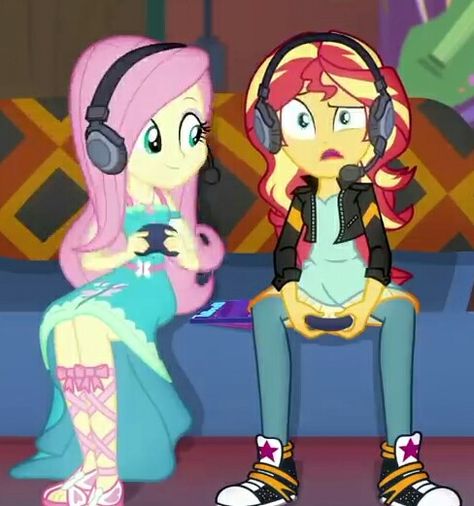 Fluttershy And Sunset Shimmer, Zoo Zoo, I Love You Girl, Mlp Equestria, Equestrian Girls, My Little Pony Comic, Mlp Equestria Girls, Sunset Shimmer, Comfort Characters