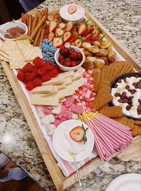 Pajama Party Charcuterie Board, Preppy Aesthetic Birthday Party, Preppy Snack Bar, Preppy Charcuterie Board, Preppy 2024 Vision Board, Preppy Summer Birthday Party, Slumber Party Charcuterie Board, Preppy Galentines Party, Preppy Party Food