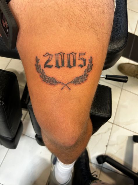 Above The Knee Tattoo, Simple Leg Tattoos, Above Knee Tattoo, The Knee Tattoo, Herren Hand Tattoos, Thigh Tattoo Men, Tattoo Homme, Animal Tattoos For Men, Rib Tattoos For Guys