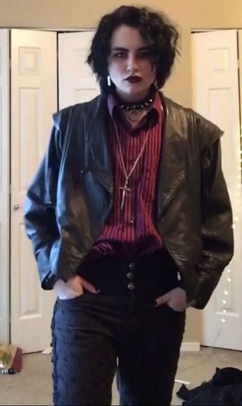 Goth Prom Outfit Male, Gothic Fashion Masculine, Emo Prom Outfits Guys, Male Goth Fashion 80s, Formal Emo Outfits Male, Masc Tradgoth Outfits, Masculine Goth Fashion, Tradgoth Outfits Men, Masc Tradgoth