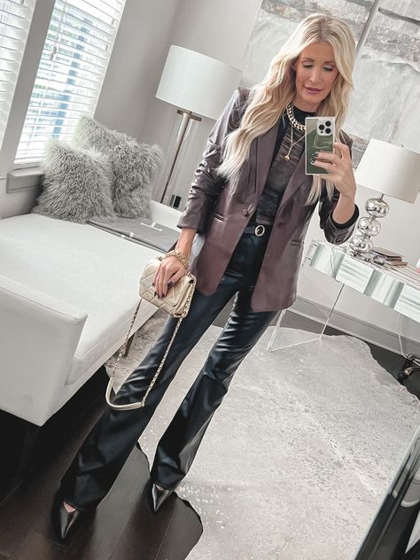 The most flattering Faux leather pants EVER by Veronica Beard. 🖤I'm wearing a size 24. Fall Outfits 2023, Outfits 2023, Flared Pants, Faux Leather Pants, Veronica Beard, Style Board, Flare Pants, Fashion Lover, Chic Outfits