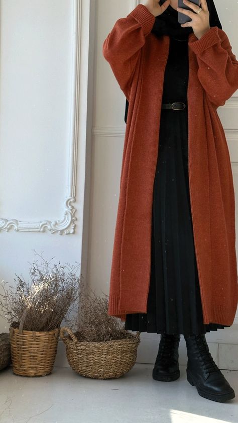 Modest Winter Outfits, Stylish Outfits Casual, Estilo Hijab, Things To Wear, Modest Casual Outfits, Stile Hijab, Blouse Casual Fashion, Modesty Outfits, Modest Fashion Hijab