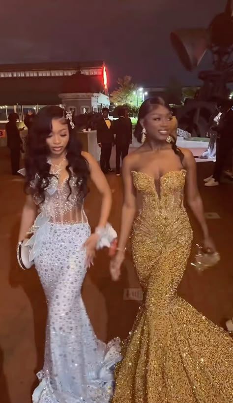 Homecoming Gold Dress, Greece Prom Dresses, Trio Prom Dresses, Prom Dresses African Style, Gold Prom Dress Inspiration, Beauty And The Beast Prom Dress, Gold Strapless Prom Dress, African Style Prom Dress, Gold Homecoming Dress Black Women