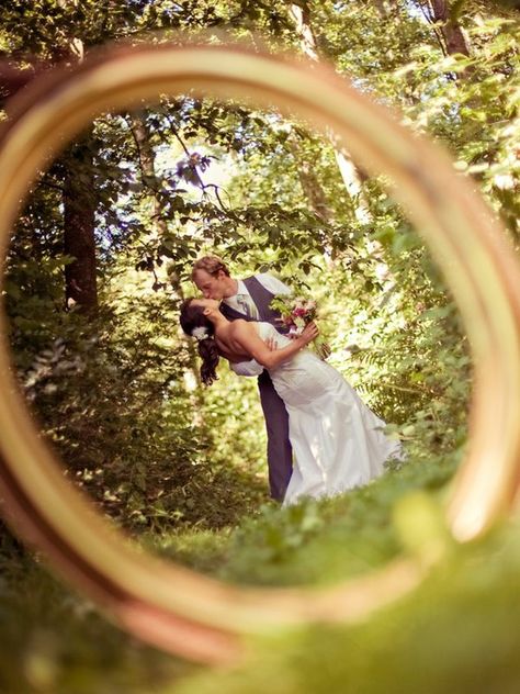 New must-have wedding photo: a portrait through your wedding ring! One ring...to rule them all Wedding Fotos, Foto Tips, Gorgeous Couple, Photo Couple, Jolie Photo, Wedding Shots, 인물 사진, Fairytale Wedding, Wedding Pics