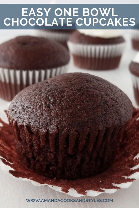 Homemade Cupcakes Chocolate, Chocolate Muffin Recipes Easy, Chocolate Cupcakes Moist Easy, Diy Chocolate Cupcakes, Choc Cupcakes Easy, Small Batch Chocolate Cupcakes 6, Easy Chocolate Cupcakes Recipe, One Bowl Cupcakes, Chocolate Cupcakes Small Batch