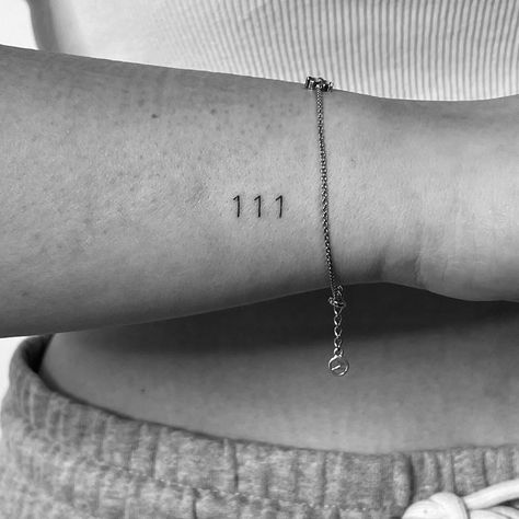 111 tattoo 111 Tattoo Wrist, 3 Numbers Tattoo, Tattoos Numbers Ideas, 111 Wrist Tattoo, Tiny Angel Number Tattoo, Small 111 Tattoo, 111 Finger Tattoo, Mini Number Tattoo, 111 Tattoo Finger