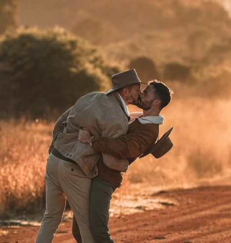 Gay Cowboy Aesthetic, Male Bonding, Gay Cowboy, Cowboy Aesthetic, Cowboy Wedding, Gay Aesthetic, Men Kissing, Lgbt Love, Gay Romance