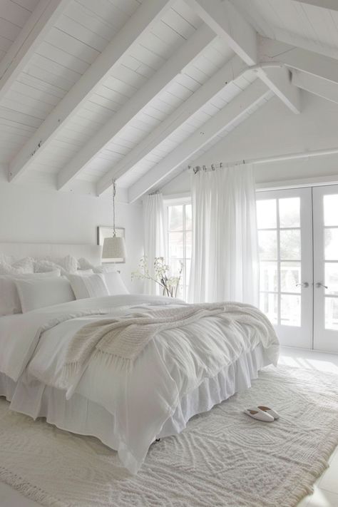 Bedroom Coastal Style, Cape Cod Bedroom, Cozy Farmhouse Bedroom, Bedroom Coastal, Farmhouse Bedroom Decor Ideas, White Bedroom Design, White Bedroom Decor, Modern Farmhouse Bedroom, Bedroom Remodel