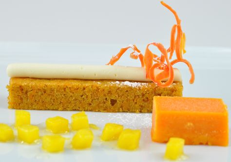 Swiss style carrot cake Deconstructed Desserts, Gf Pastry, Plate Inspiration, Carrot Cake Decoration, Work Notes, Fine Dining Desserts, Plated Dessert, Plating Ideas, Cheap Clean Eating