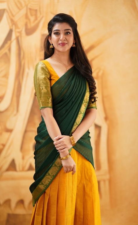 Dhawani Designs Kerala, Davani Half Saree Kerala, Saree Wearing Styles, Half Saree Lehenga, Fancy Sarees Party Wear, Saree Poses, Half Sarees, Indian Saree Blouses Designs, Half Saree Designs