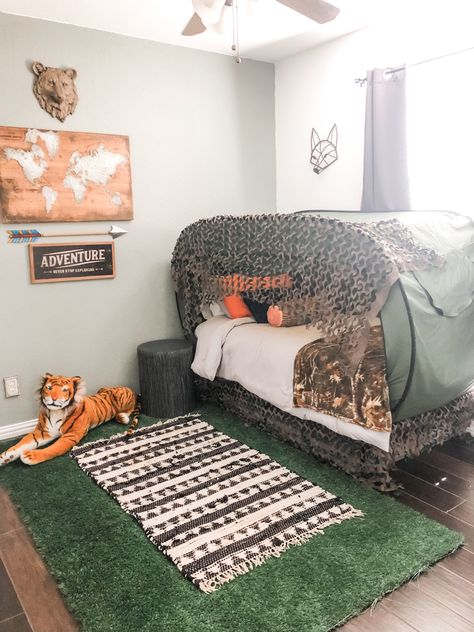 Room For Boys Kids, Camo Bedroom Ideas For Boys, Boy Hunting Bedroom, Hunting Bedroom For Boys, Hunting Boys Room, Camo Bedroom Ideas, Hunting Kids Room, Boys Hunting Bedroom Ideas, Hunting Theme Room