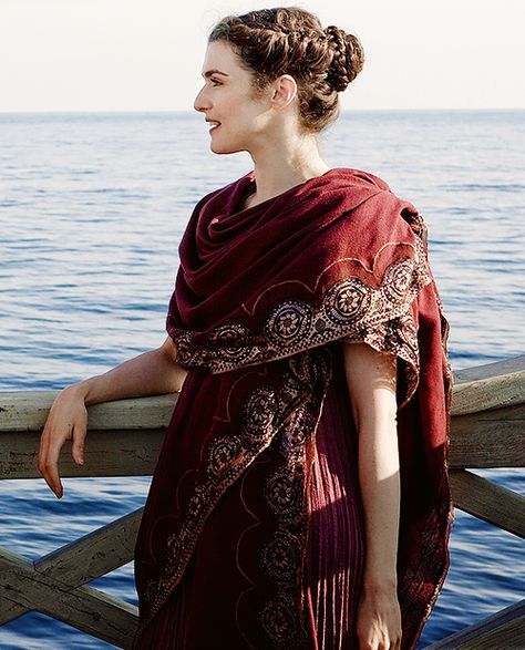 Rachel Weisz Agora, Ancient Greek Fashion Woman, Fantasy Movie Costumes, Ancient Greek Dress Aesthetic, Ancient Dress Aesthetic, Greek Dresses Style Ancient Greece, Ancient Greek Aesthetic Fashion, Ancient Greece Aesthetic Dress, Ancient Greek Women Clothing