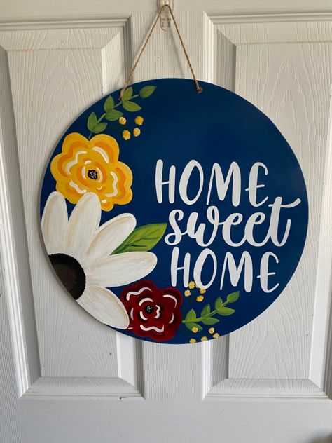 Welcome Board Diy Home Decor, Welcome Board Ideas For Home, Mdf Wall Hanging Ideas, Wood Canvas Painting Ideas Easy, Welcome Home Board Ideas, Home Sweet Home Sign Front Door, Painting Door Hangers, Nameplates Design Ideas For Home Diy, Small Mdf Board Painting Ideas