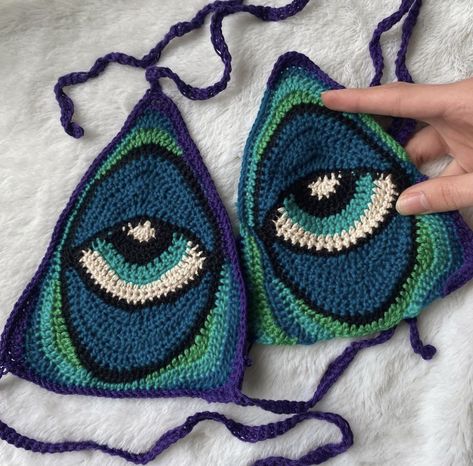 Eye Crochet, Cool Crochet, Crochet Beach Wear, Crochet Festival, Hippie Crochet, Crochet Eyes, Crocheted Flowers, Cozy Crochet, Crochet Clothing And Accessories