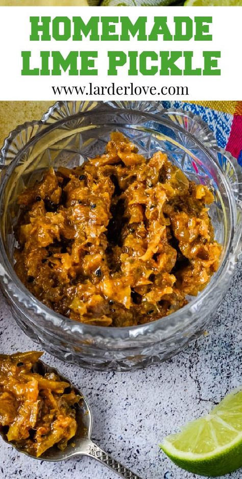 Lime Pickle Recipe, Indian Pickle Recipe, Pickle Recipes Homemade, Lime Pickles, Spice Blends Recipes, Pickle Recipe, Lime Recipes, Relish Recipes, Fermentation Recipes