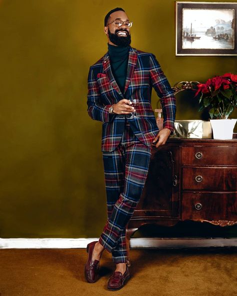 Men With Style, Tartan Suit, Tailor Made Suits, Dress Suits For Men, Dapper Gentleman, Blue Tartan, Stylish Mens Outfits, Mens Fashion Suits, Black Men Fashion