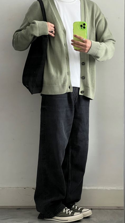 Men Outfits With Cardigans, Men Fashion Cardigan, Cardigan Outfits For Men, Black Jeans And Cardigan Outfit, Pants That Go With Everything, Black Cargo Jeans Outfit Aesthetic, How To Style A Cardigan Men, Summer Man Fashion, Grey Converse Outfit Men