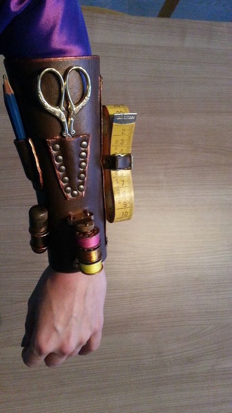 Artificer Cosplay, Steam Punk Diy, Mad Hatter Costume, Costume Carnaval, Trening Sztuk Walki, Mode Steampunk, Event Horizon, Steampunk Cosplay, Steampunk Diy