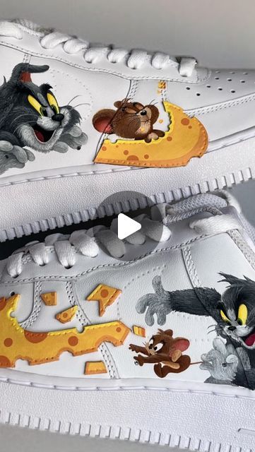 Tom And Jerry Shoe Painting, Painted Nike Air Force, Painted Nikes, Custom Af1, Peter Griffin, Nike Air Force 1s, Amazing Finds, Air Force 1s, Tom Jerry