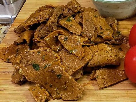 GYRO SEITAN & MARINADE Seitan Marinade, Easy Seitan Recipe, Vegan Gyros, Seitan Recipe, Vegan Meat Recipe, Vegan Meat Substitutes, Seitan Recipes, Gyro Recipe, Garbanzo Bean