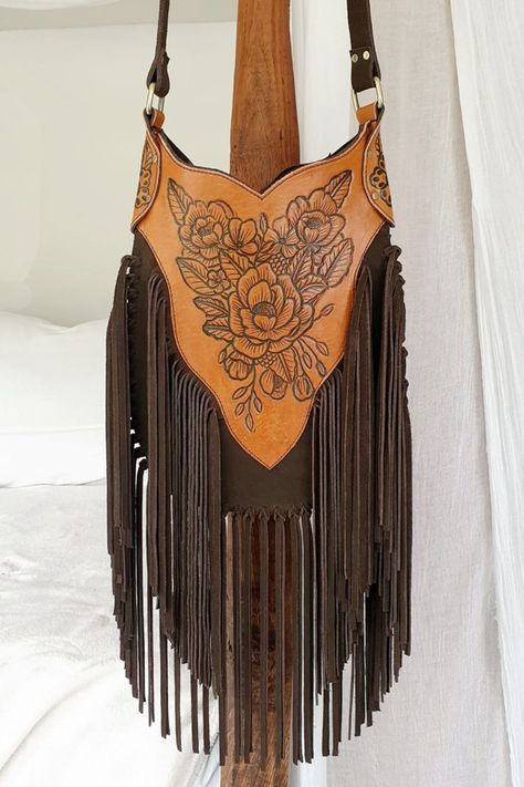 Tooled purse, fringe purse, leather bag, boho bag Fringe Purse Outfit, Black Leather Fringe Bag, Western Bags Purses, Western Style Purse, Leather Fringe Handbag, Nude Heeled Sandals, Leather Fringe Purse, Bohemian Purse, Western Bag