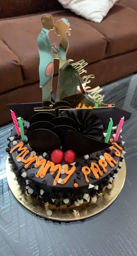 Happy Birthday Mummy Cake, Cake Snapchat, Cake Snap, Mummy Cake, Mummy Papa, Happy Brothers Day, Mom Dad Anniversary, Engagement Stage, Happy Birthday Mummy