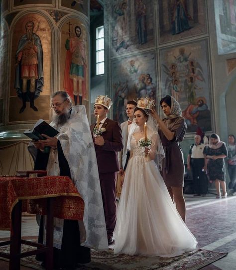 Ukrainian Wedding Aesthetic, Orthodox Wedding Aesthetic, Orthodox Couple Aesthetic, Orthodox Christianity Wedding, Coptic Orthodox Wedding, Romanian Orthodox Wedding, Russian Orthodox Wedding, Serbian Wedding, Vintage Mexican Wedding