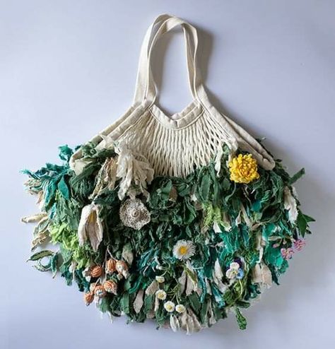 Textile Bags Inspiration, Textile Bags, Plant Bags, Knit Bag, Embellished Bags, Textile Bag, Textile Fiber Art, Flower Bag, Craft Bags