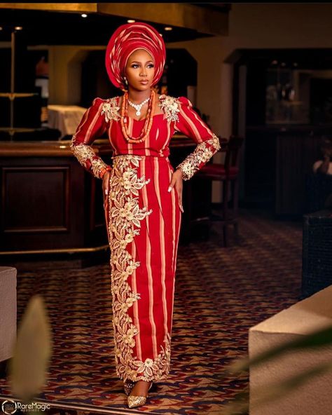 Aso Ebi Bride, Aso Oke Styles Traditional Weddings, Yoruba Traditional Wedding Attire, Aso Ebi Dresses, Yoruba Bride, African Traditional Wedding Dress, Bride Attire, Traditional Weddings, Traditional Wedding Attire