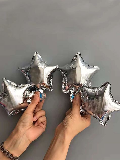 House Of Balloons, Silver Balloon, Star Party, White Balloons, Theme Party Decorations, Star Decorations, Balloon Decorations Party, Diamond Star, Party Balloons