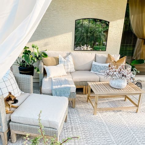 5-Piece Outdoor Rattan & Acacia Wood Sectional Sofa Set, Patio Wicker Conversation Set with Coffee Table - Bed Bath & Beyond - 37834176 Pit Sofa, Country Sofas, Patio Grill, Aluminum Furniture, Wood Sofa, Patio Sofa, Conversation Set Patio, Patio Dining Set, Single Sofa