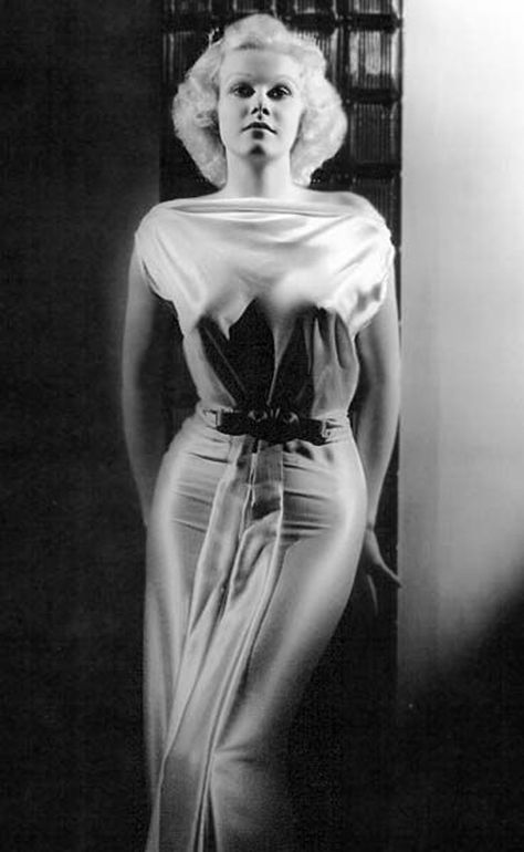 Cinema Style File--the 1930s Glamour of Jean Harlow | GlamAmor Stars D'hollywood, George Hurrell, Hollywood Vintage, Riff Raff, Jean Harlow, Vintage Versace, Classic Actresses, Hollywood Icons, Actrices Hollywood