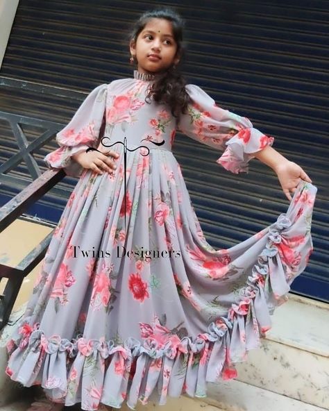 Long Frocks For Girls Party, Long Gown Dress For Kids, Long Frocks For Kids, Long Frocks For Girls, Frocks For Kids, Kids Party Wear Dresses, Simple Frock Design, Long Frock Designs