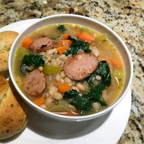 Spinach White Bean, Chicken Sausage Soup, Cubed Pork, Sausage Spinach, I Want Food, Mild Italian Sausage, Spinach Soup, Kale Soup, Sausage Soup