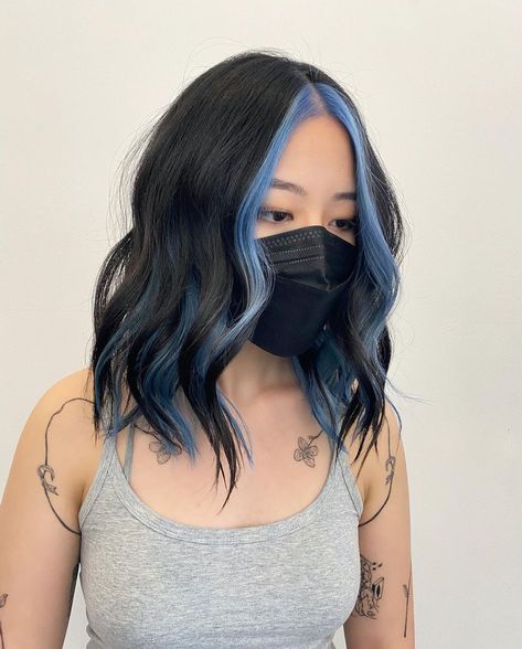 Faceframe Haircolor, Hair Highlights Inspiration, Under Hair Dye Blue, Highlights For Blonde Hair, Peekaboo Hair Color, Under Hair Dye, Under Hair Color, Blue Brown Hair, Highlights Inspiration