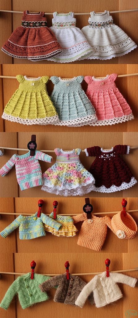 Amigurumi Baba, Куклы American Girl, Knitted Clothes, Pola Amigurumi, Haken Baby, Crochet Doll Clothes, Knitted Dolls, Diy Dress, Doll Clothes Patterns