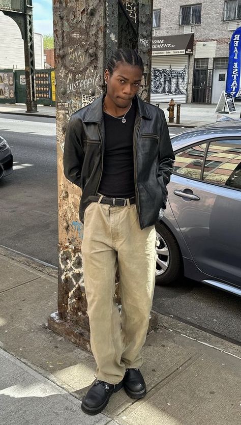 City Aesthetic Outfit Men, Earthy Tone Mens Outfits, Corduroy Outfits Men, Men’s Urban Outfits, Guys Fall Fashion, Y2k Men Fashion Aesthetic, Jervaris Hendrix Aesthetic, Black Earthy Men, Men’s Style Aesthetic