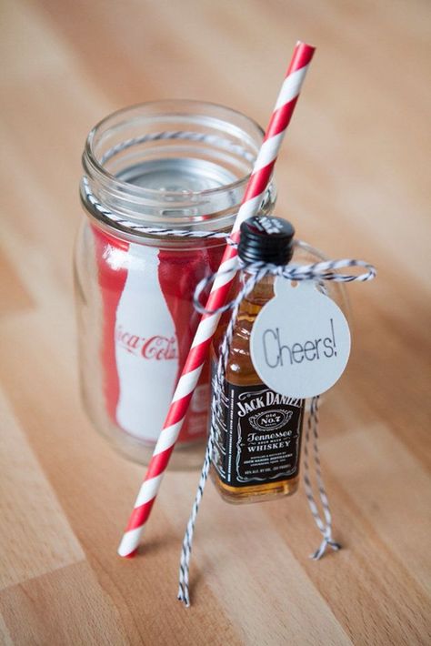 Give your guests wedding favors they'll actually love, like this DIY Jack & Coke kit Mason Jar Cocktail Gifts, Mason Jar Cocktails, Jack And Coke, Cocktail Gifts, Wedding Favors For Guests, Mason Jar Diy, Wedding Favours, Fun Wedding, Homemade Gifts