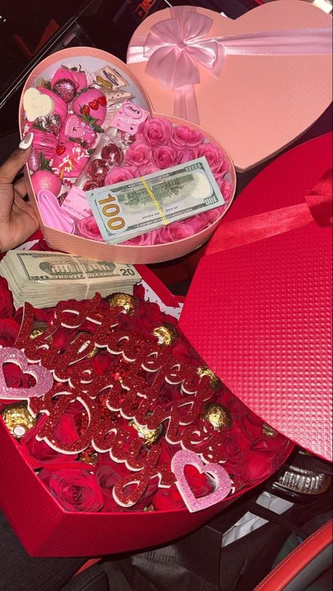 Ariel Nicholson, Spoiled Gf, Valentines Wishes, Spoiled Girlfriend, Cute Valentines Day Outfits, Birthday Goals, Romantic Surprise, Flower Gift Ideas, Cute Couple Gifts