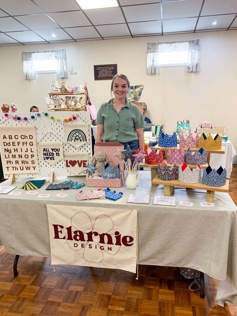 Craft Fair Displays Table, Craft Market Stall Ideas, Craft Fair Display Table, Craft Fair Table, Vendor Table, Vendor Booth Display, Fabric Crown, Fair Display, Woodland Nursery Theme