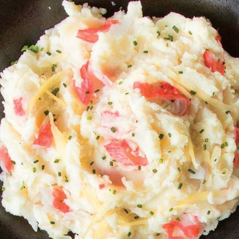 Crab Mashed Potatoes, Seafood Mashed Potatoes, Lobster Mashed Potatoes, Seafood Soup Recipes, Potatoe Recipes, Lobster Dishes, Sides Dishes, Lobster Mac, Potatoes Recipes