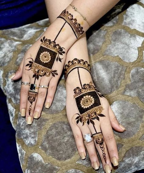 Simpal Mahendi Design, Simpal Mhendi Design, Simpal Mehndi Designs, Unique Mahendi Designs, Simpal Mahendi, Mahendi Designs Simple, Simple Henna Tattoo, Latest Henna Designs, Very Simple Mehndi Designs