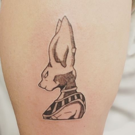 Tatuaje blanco y negro de Bills (beerus) Beerus Tattoo Ideas, Lord Beerus Tattoo, Beerus Tattoo, Bills Dragon Ball, Tattoo Bills, Lotr Tattoo, Lord Beerus, Dr Woo, Three Characters